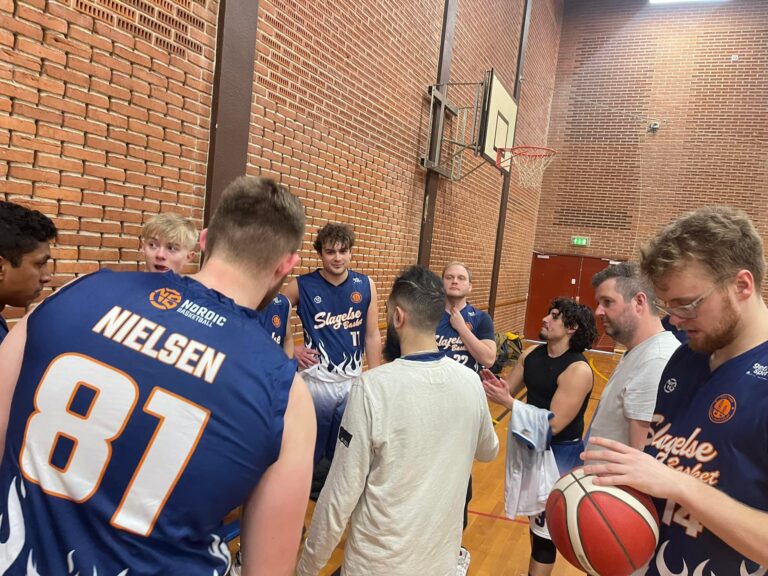 Slagelse basket til timeout møde